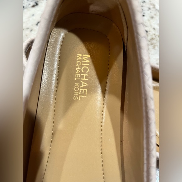 Michael Kors Snake-embossed Driving Mocassins, size 8 - Picture 8 of 9